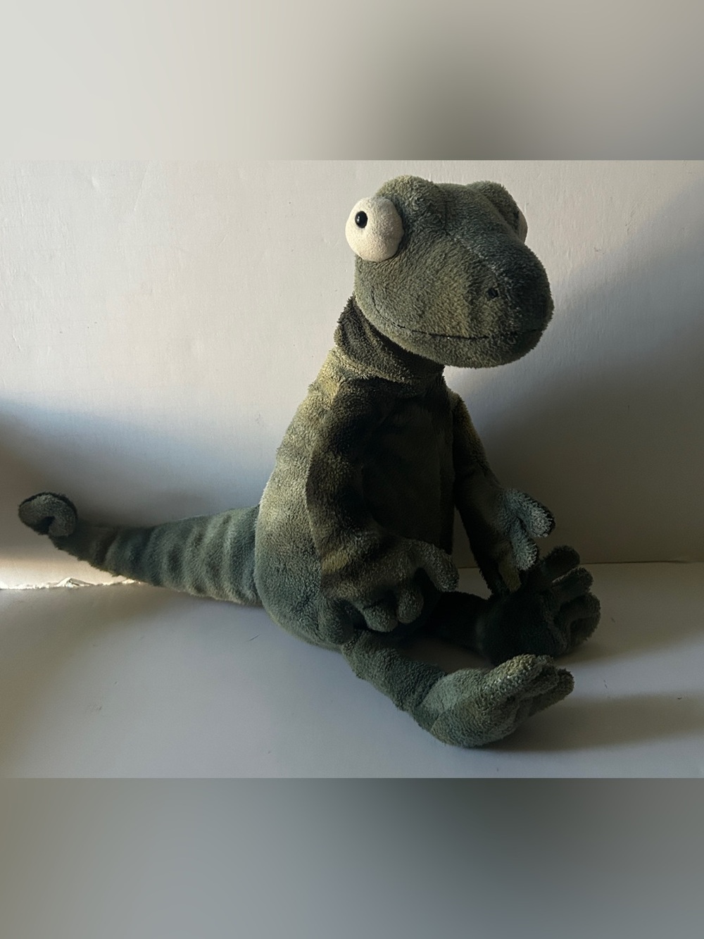 Retired Jellycat Gary Gecko Plush Stuffed
Animal